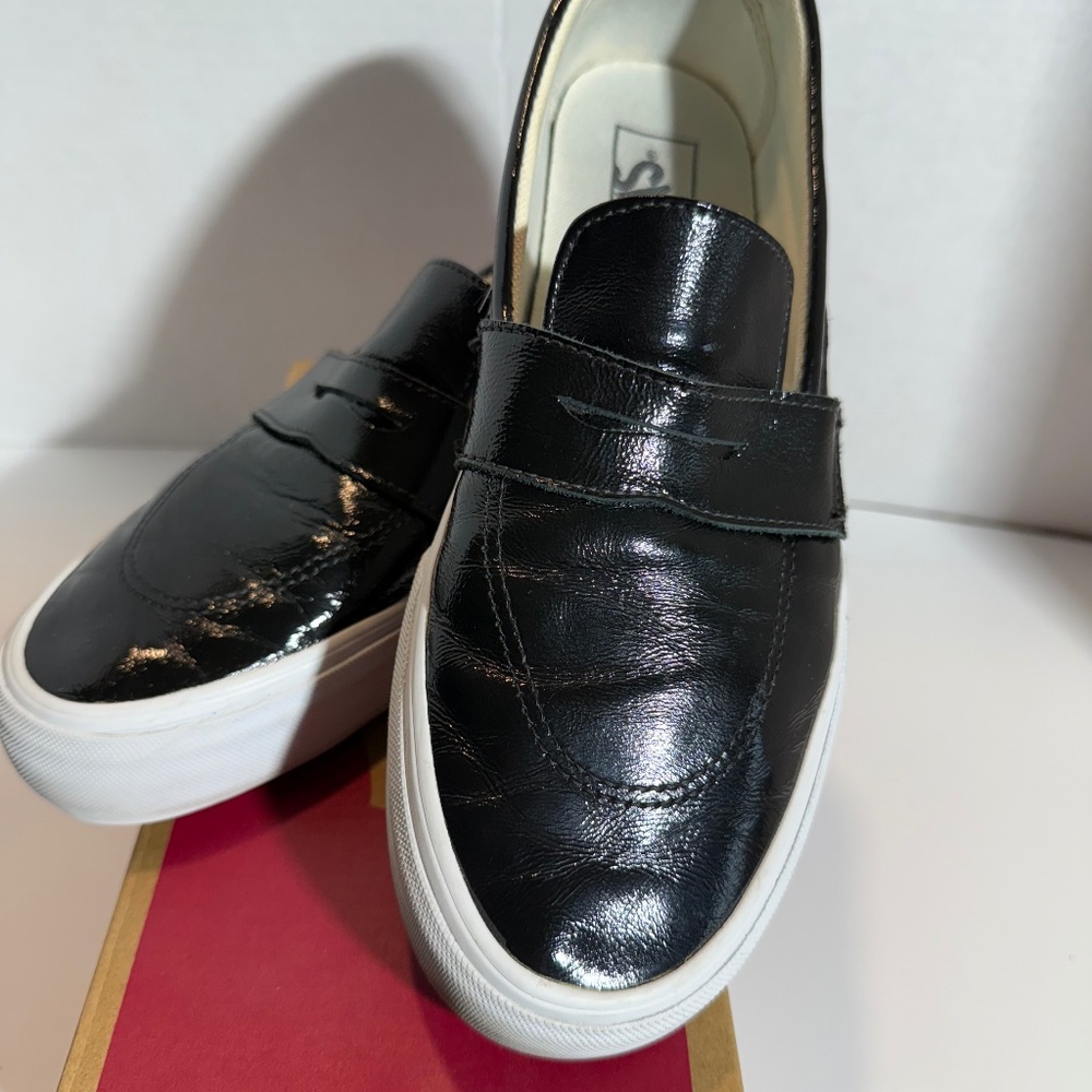 Vans Style 53 DX patent Leather Slip-on Sneaker